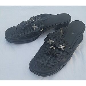 Unisa‎ Womens 9.5B Black Leather Woven Mules Tassels Slip On Shoes 2" Block Heel